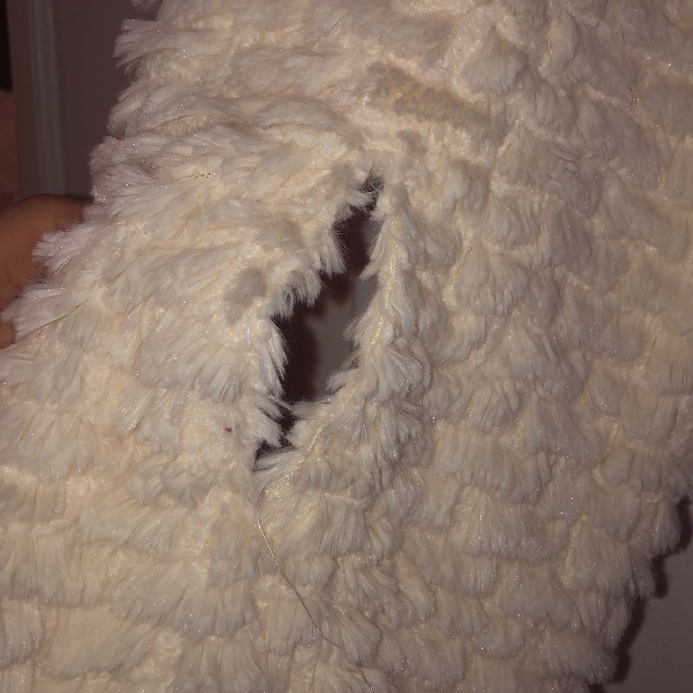 Scarf - Picture 5 of 6